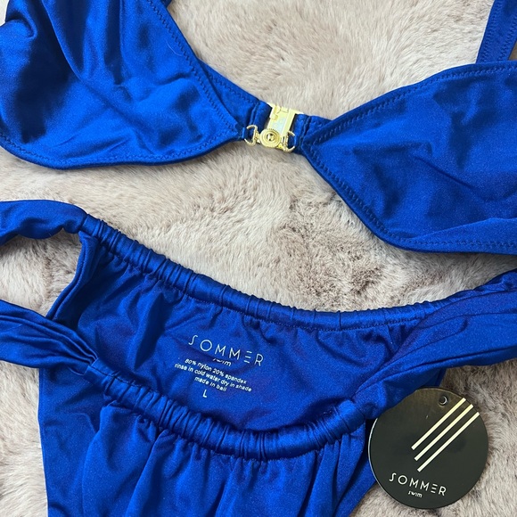 SOLD ON DEPOP Sommer Swim bikini Balconette bikini top Olympus bottoms cobalt - Picture 7 of 11